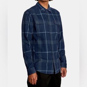 NWT RVCA Men’s Blue Walk Corduroy Shirt